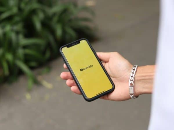 découvrez si bumble, l'application de rencontre populaire, est gratuite ou payante. explorez les fonctionnalités de chaque version et décidez si investir dans un abonnement premium est la bonne option pour améliorer votre expérience de rencontre.